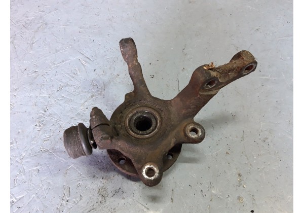 Поворотний кулак лівий, цапфа Renault 19, без ABS, 7700827247